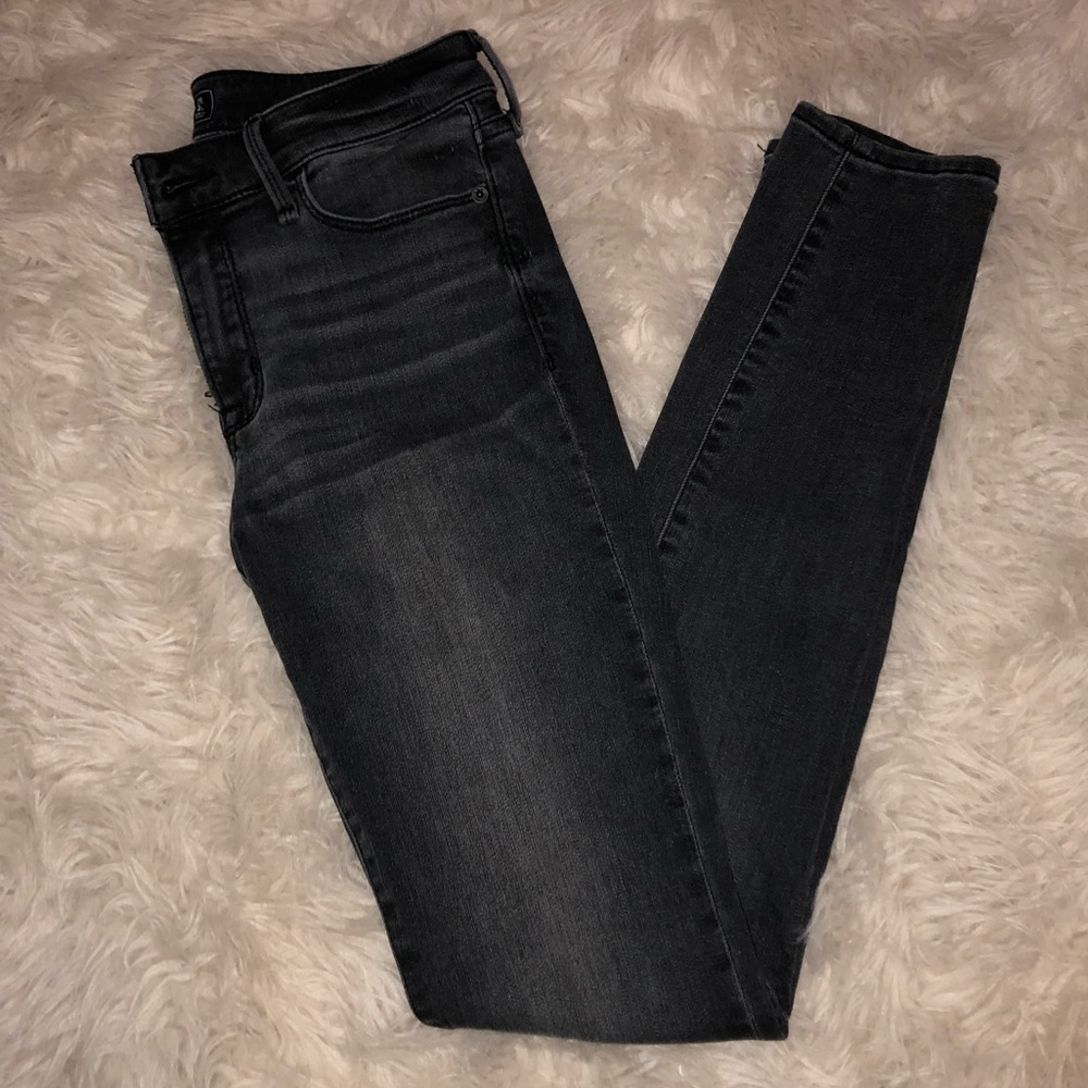 A&F Harper Super Skinny Jeans